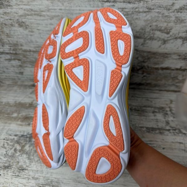 Hoka Bondi 8 139q фото