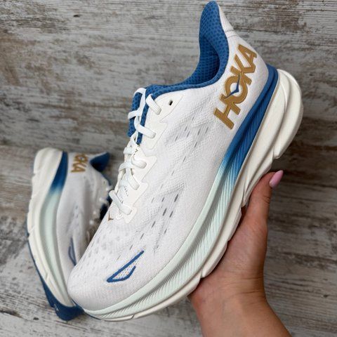 Hoka Clifton 9 WIDE 65q фото